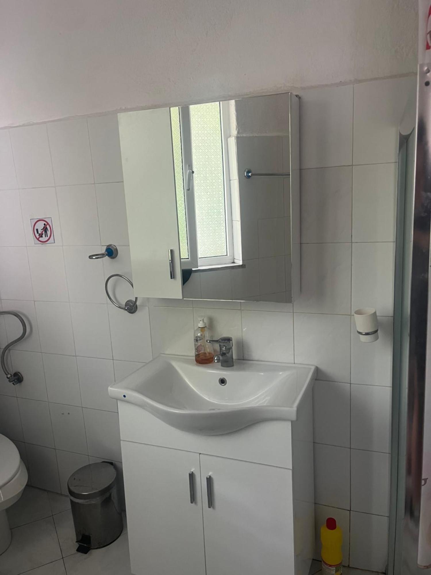 Vrenjo Guesthouse Gjirokastër Dış mekan fotoğraf