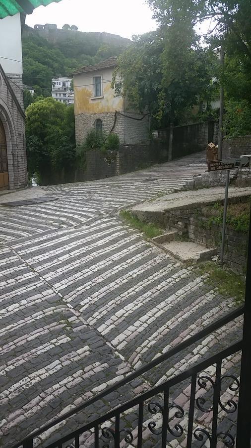 Vrenjo Guesthouse Gjirokastër Dış mekan fotoğraf